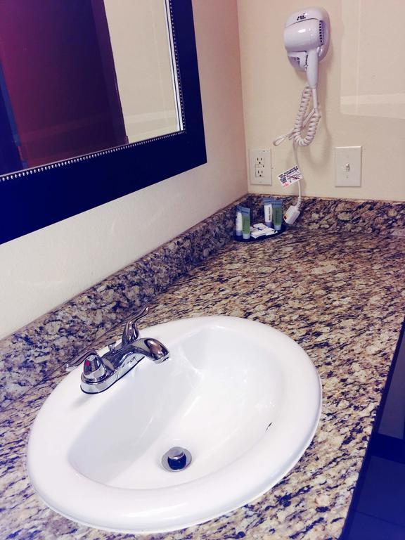Texan Inn And Suites Tilden Chambre photo